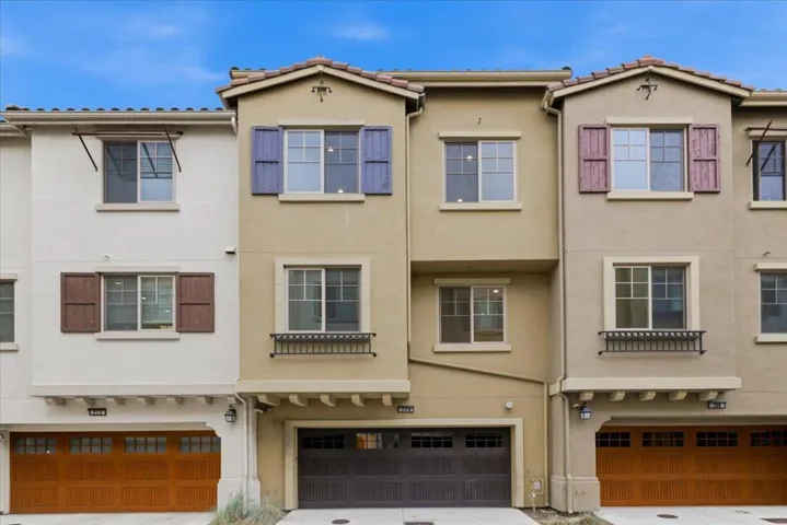 270 Ariana Place, Mountain View, California 94043
