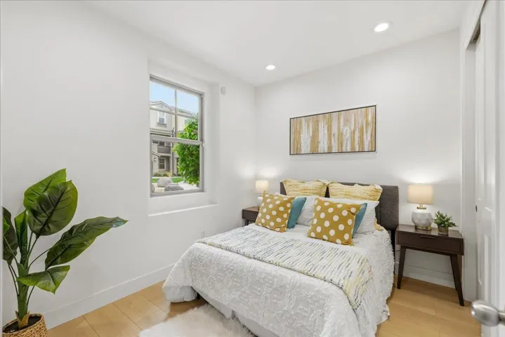 270 Ariana Place, Mountain View, California 94043