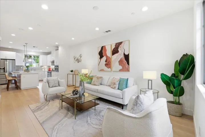 270 Ariana Place, Mountain View, California 94043