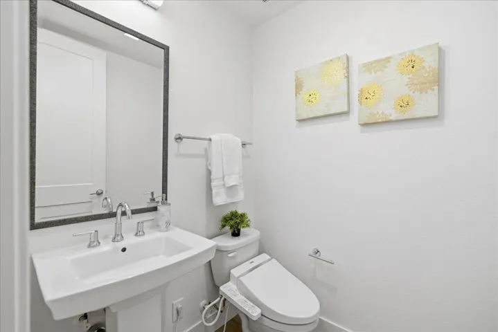 270 Ariana Place, Mountain View, California 94043