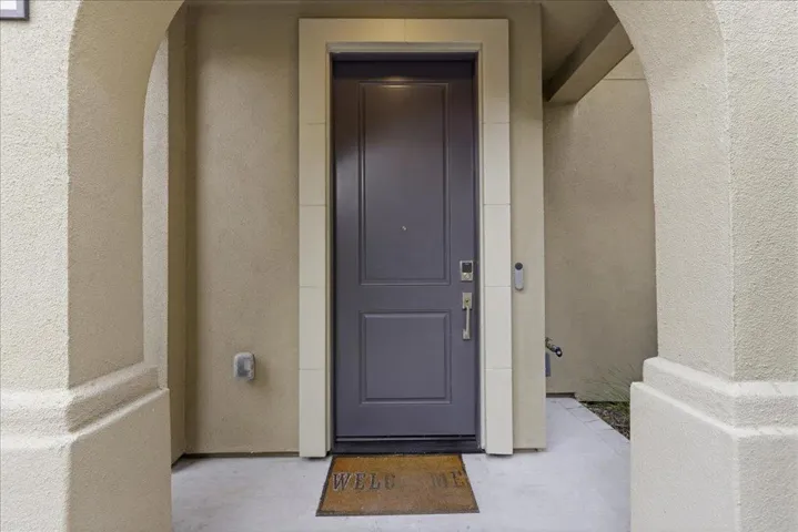 270 Ariana Place, Mountain View, California 94043