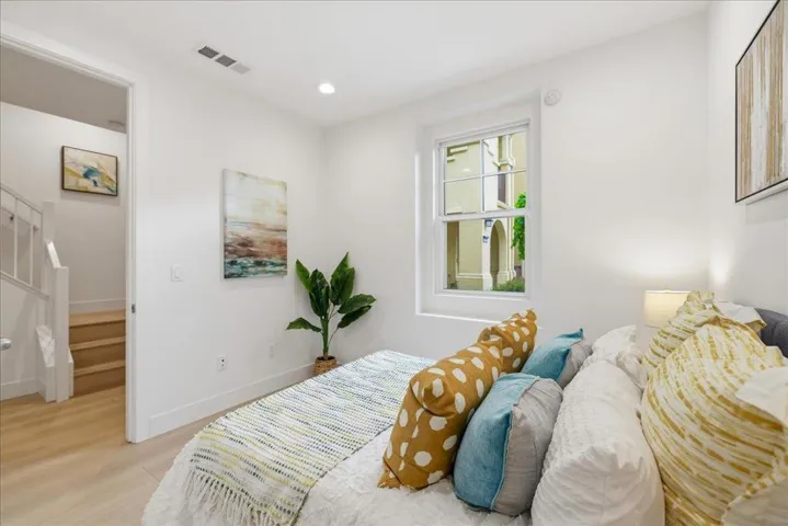 270 Ariana Place, Mountain View, California 94043