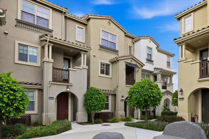 270 Ariana Place, Mountain View, California 94043