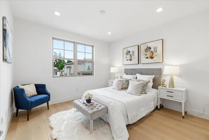 270 Ariana Place, Mountain View, California 94043