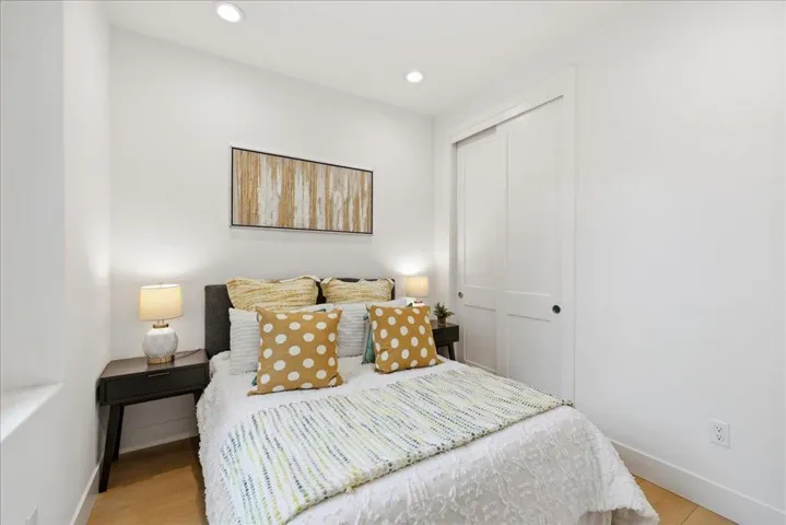 270 Ariana Place, Mountain View, California 94043