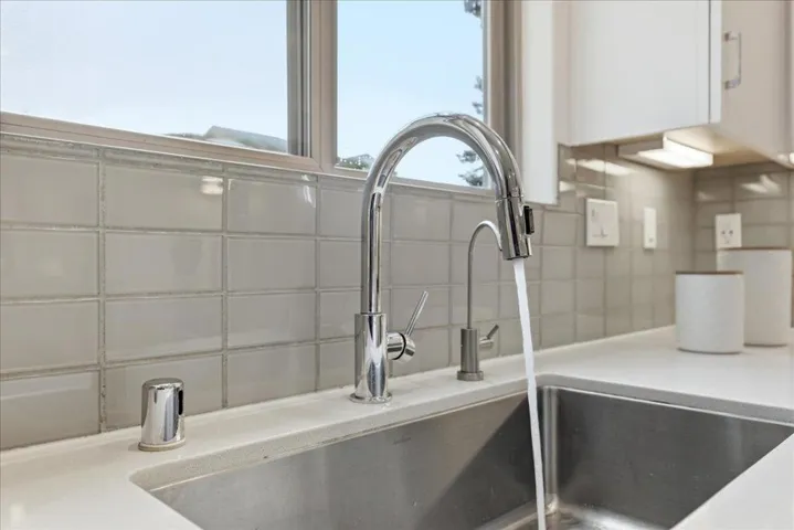 270 Ariana Place, Mountain View, California 94043