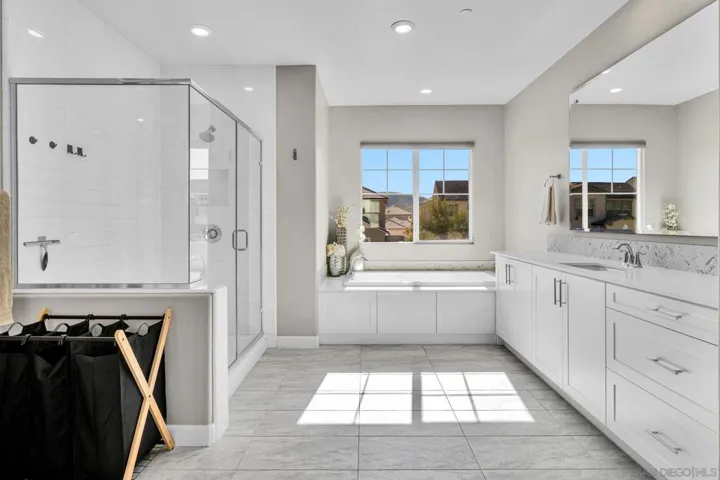 21715 Deer Grass, Escondido, California 92029