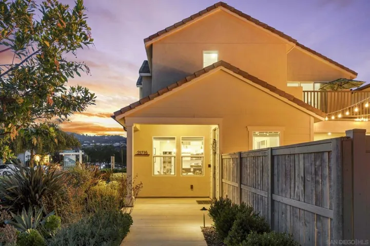 21715 Deer Grass, Escondido, California 92029