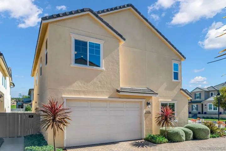 21715 Deer Grass, Escondido, California 92029