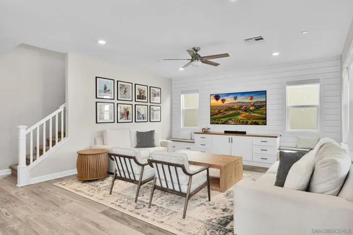 21715 Deer Grass, Escondido, California 92029