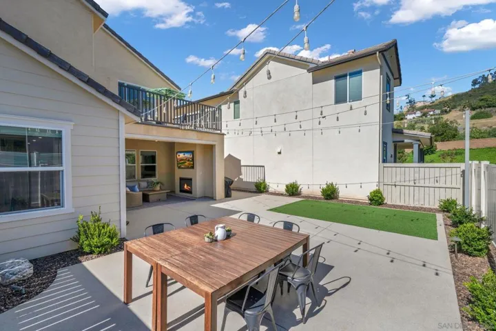 21715 Deer Grass, Escondido, California 92029