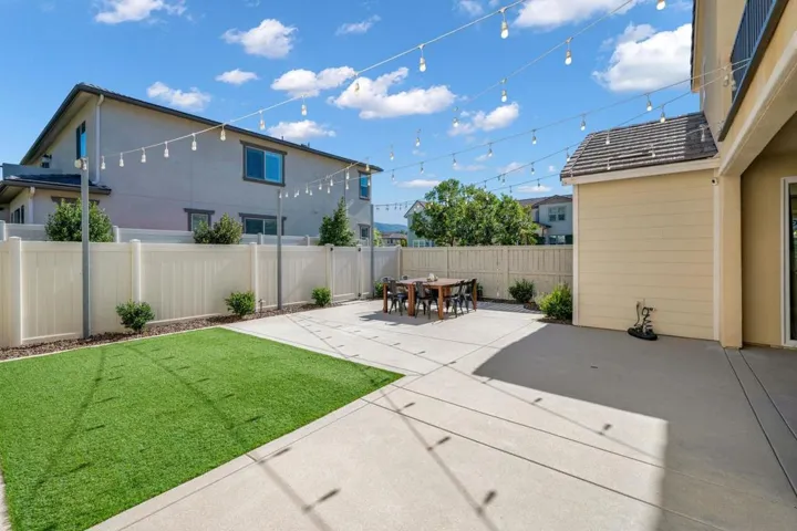 21715 Deer Grass, Escondido, California 92029