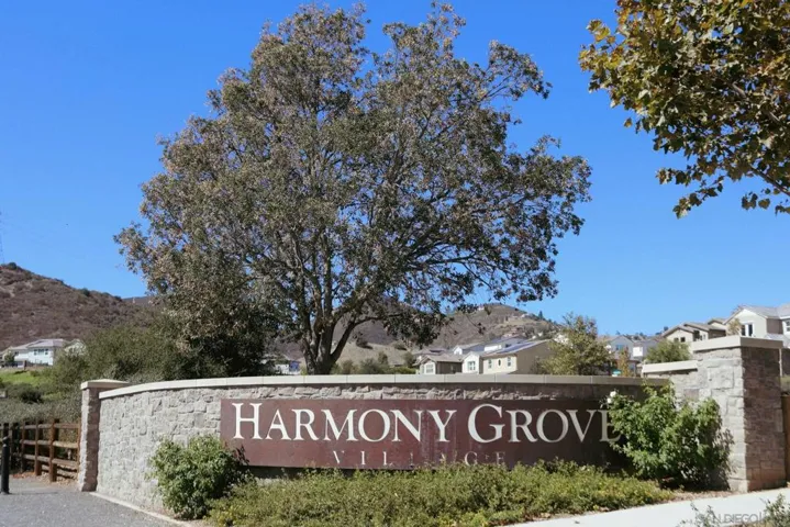 21715 Deer Grass, Escondido, California 92029