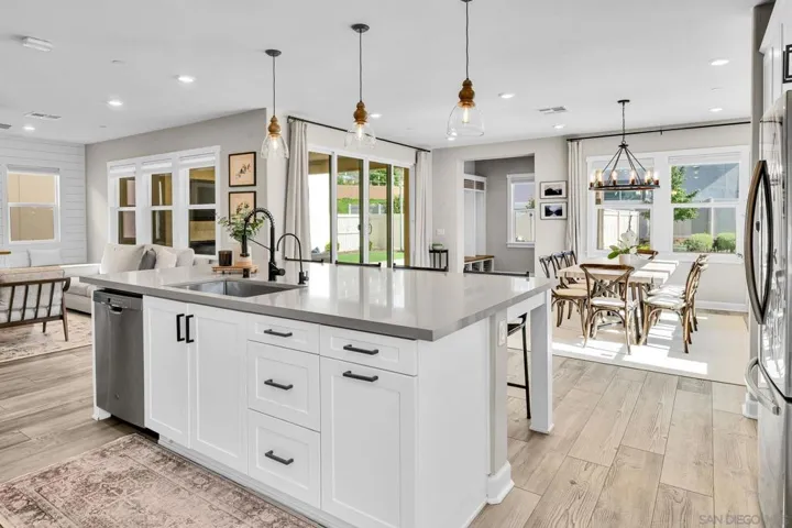 21715 Deer Grass, Escondido, California 92029