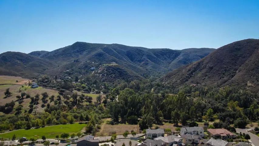 21715 Deer Grass, Escondido, California 92029