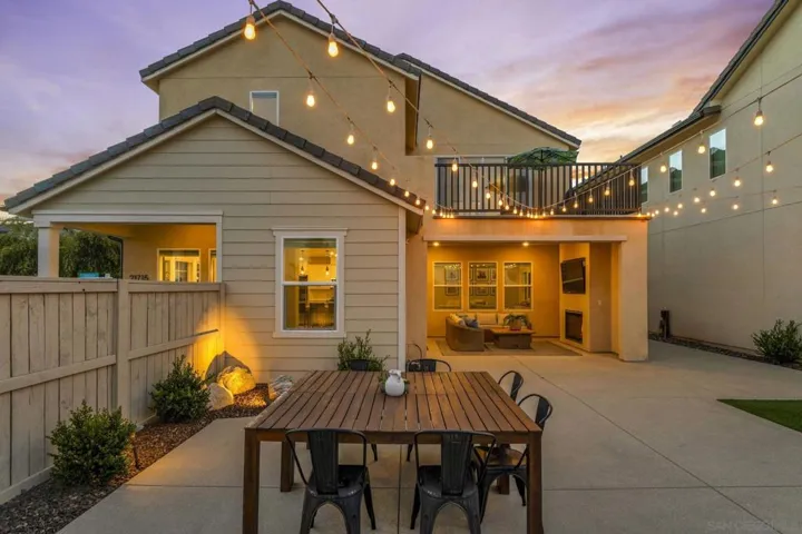 21715 Deer Grass, Escondido, California 92029