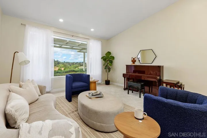 14353 Sandhill Dr., Poway, California 92064