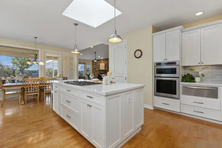 14353 Sandhill Dr., Poway, California 92064
