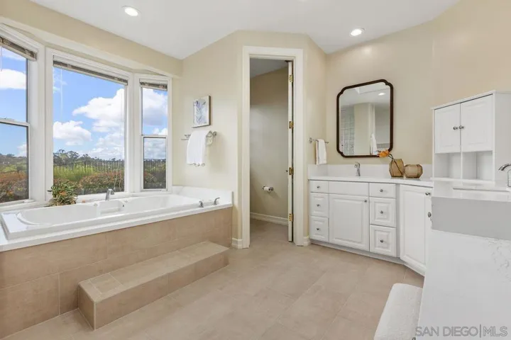 14353 Sandhill Dr., Poway, California 92064