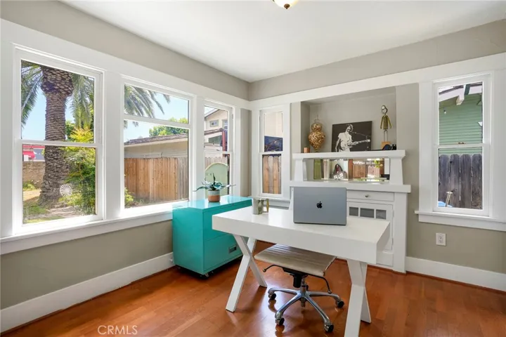 733 Walnut, Long Beach, California 90813