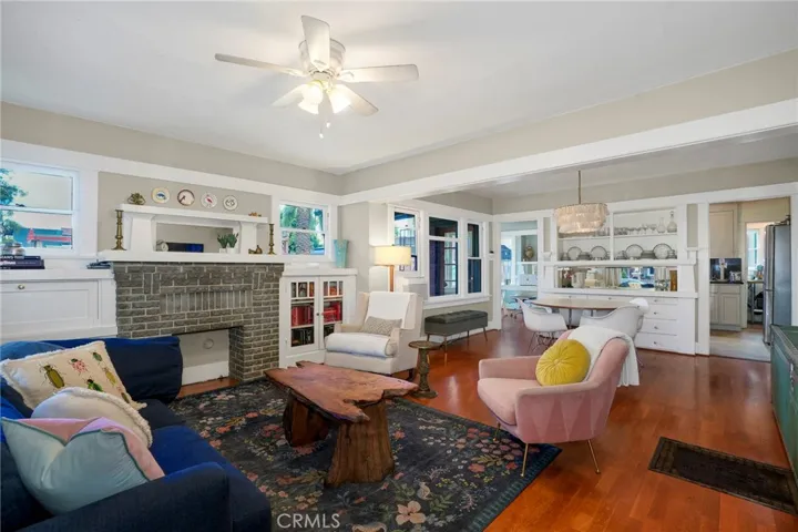733 Walnut, Long Beach, California 90813