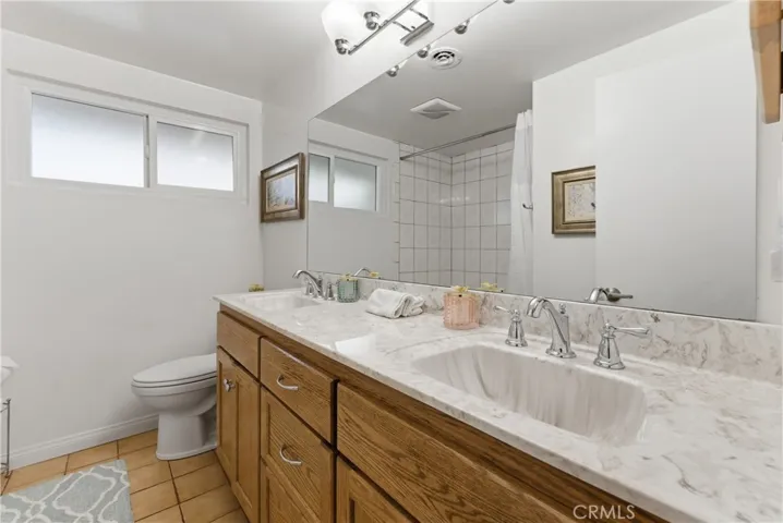 Hallway Bathroom w/double sink