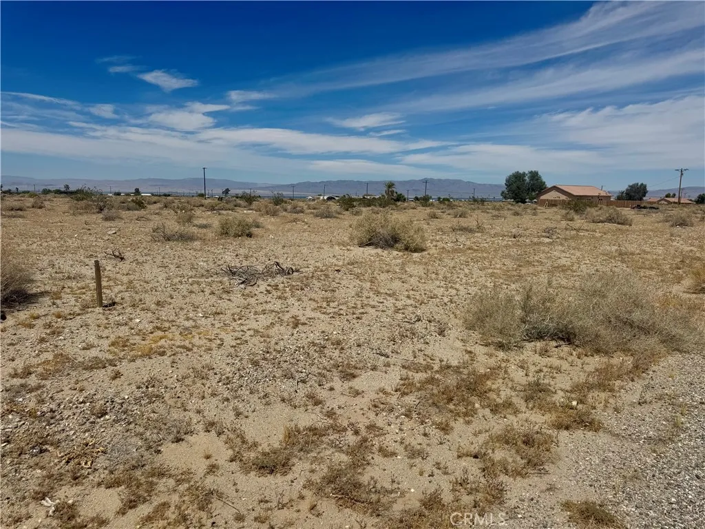 1109 Seaview Avenue, Thermal, California 92274 — photo 5