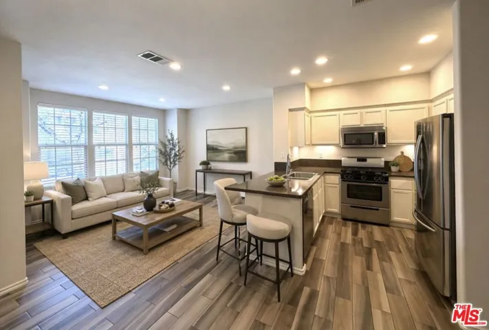 Virtual Staging_Living Rooom
