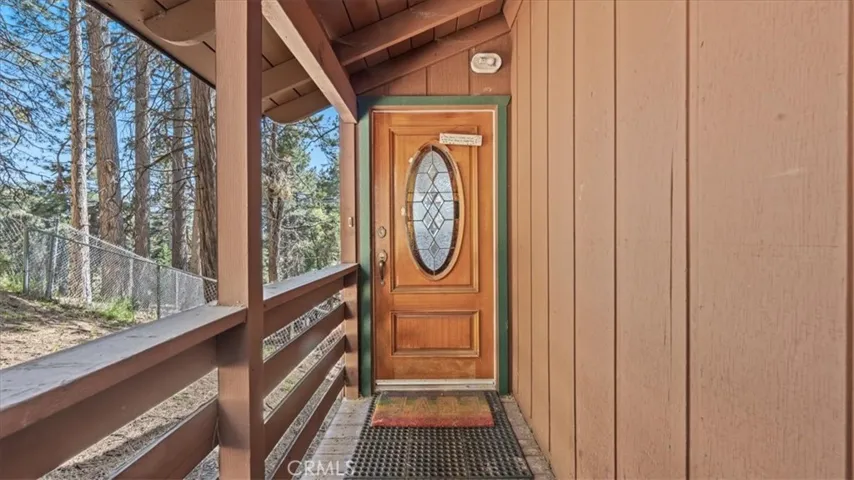 31347 Circle View Drive, Running Springs, California 92382