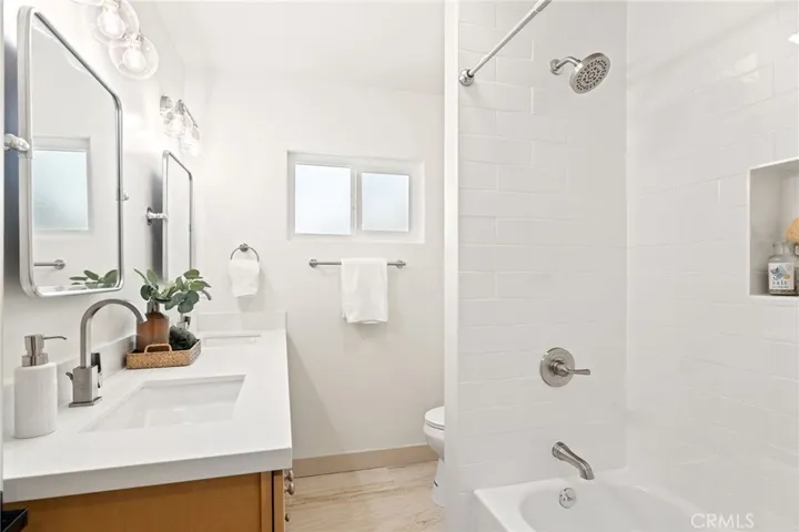 Hallway Guest Bath w/ Dual Sink Vanity