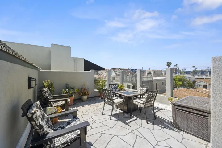 749 Zanzibar Ct, San Diego, California 92109