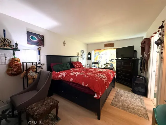 25347 Via Oriol, Valencia, California 91355