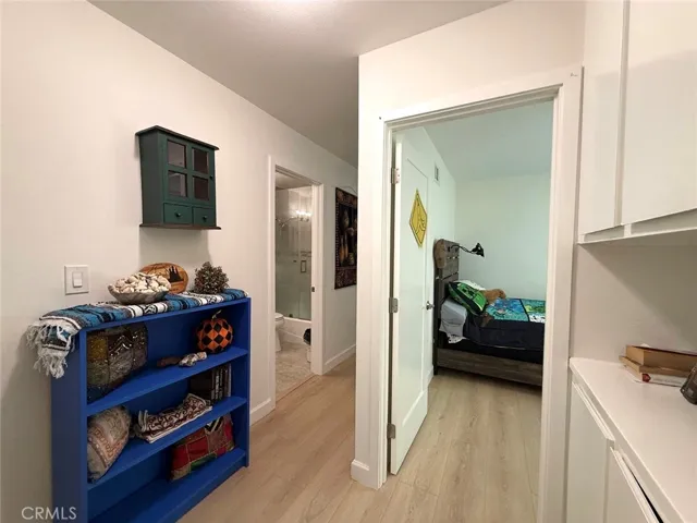 25347 Via Oriol, Valencia, California 91355