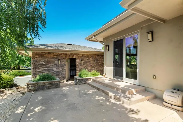 2369 Oak Creek Drive, Copperopolis, California 95228