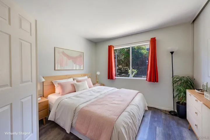 https://zimg.paragon.ice.com/ParagonImages/Property/PA/SDMLS/-518643/26/533/400/161321f3100b784b225f76451648ab9a/3/2920d59641769f99e4a8ff43aa4fe308/-518643-e886a23f-66be-4518-9fd8-3ae94b7e4617.JPG
