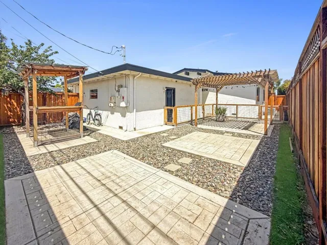 690 El Cerrito Way, Gilroy, California 95020