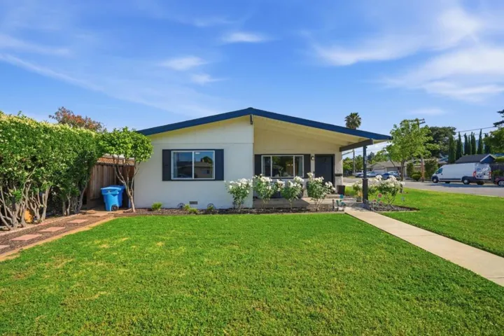 690 El Cerrito Way, Gilroy, California 95020