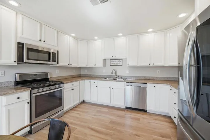690 El Cerrito Way, Gilroy, California 95020