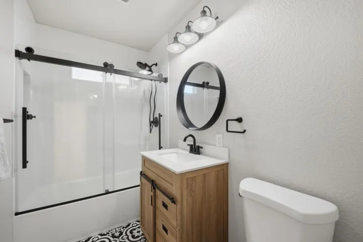 690 El Cerrito Way, Gilroy, California 95020