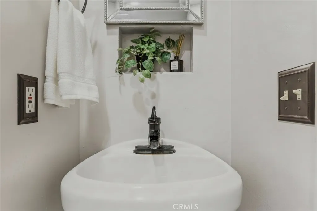 Half Bathroom Sink