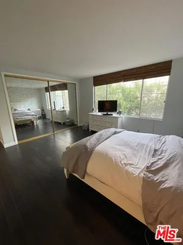 412 N Palm Drive 302, Beverly Hills, California 90210
