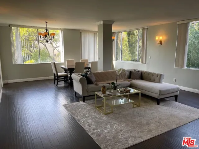 412 N Palm Drive 302, Beverly Hills, California 90210