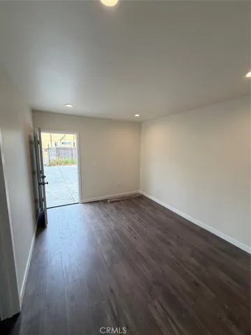 805 E 25th St, Los Angeles, California 90011