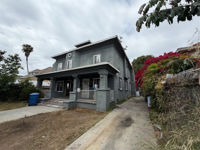 805 E 25th St, Los Angeles, California 90011