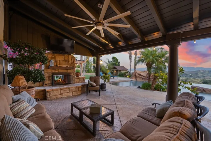 30308 Mallorca Place, Castaic, California 91384
