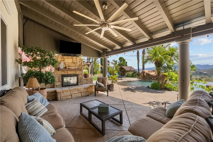 30308 Mallorca Place, Castaic, California 91384