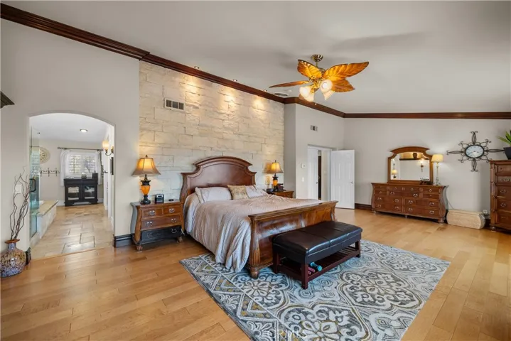 30308 Mallorca Place, Castaic, California 91384