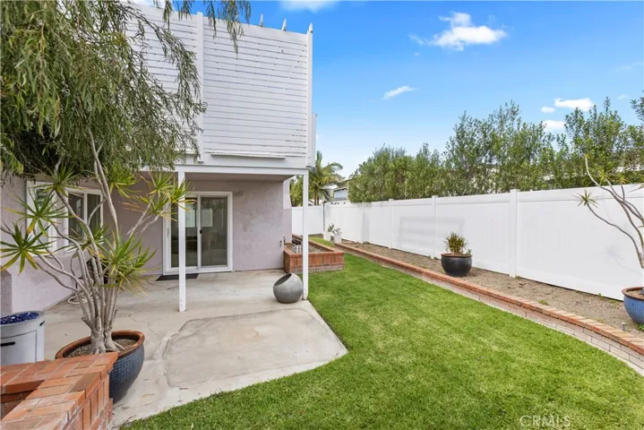 20082 Mayport Lane, Huntington Beach, California 92646