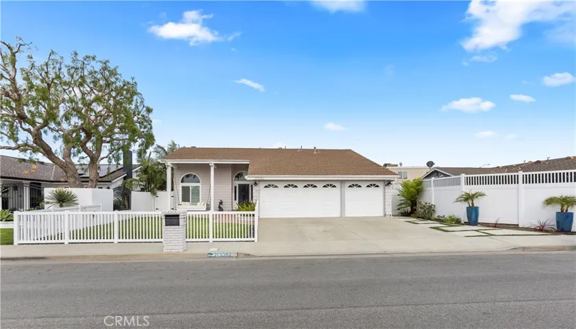 20082 Mayport Lane, Huntington Beach, California 92646