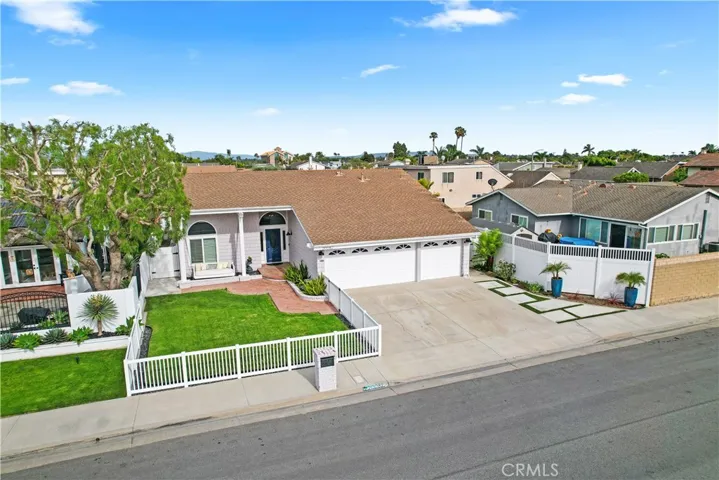 20082 Mayport Lane, Huntington Beach, California 92646